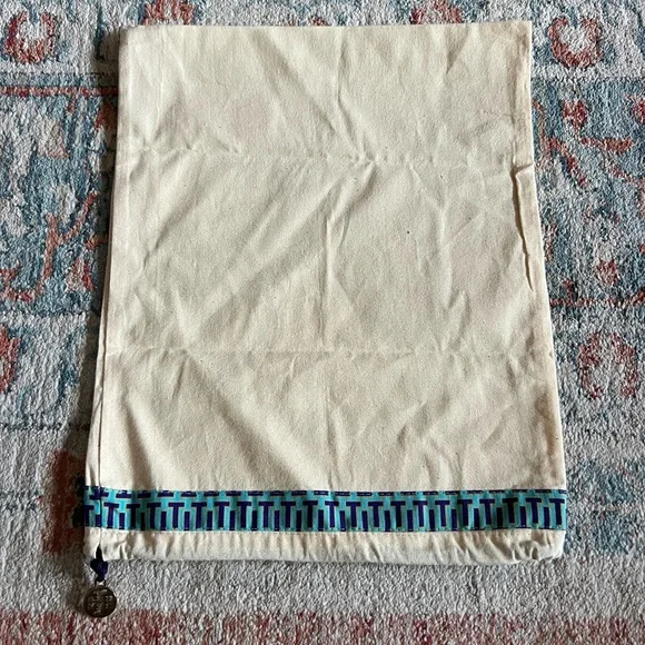 Tory Burch Light Pink Thea Crossbody Bag - Picture 16 of 16